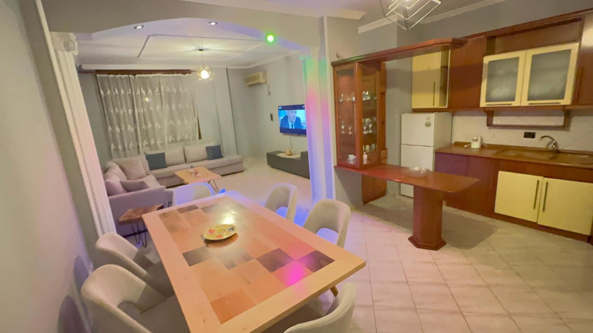 Dioras Apartment. ティラナ エクステリア 写真